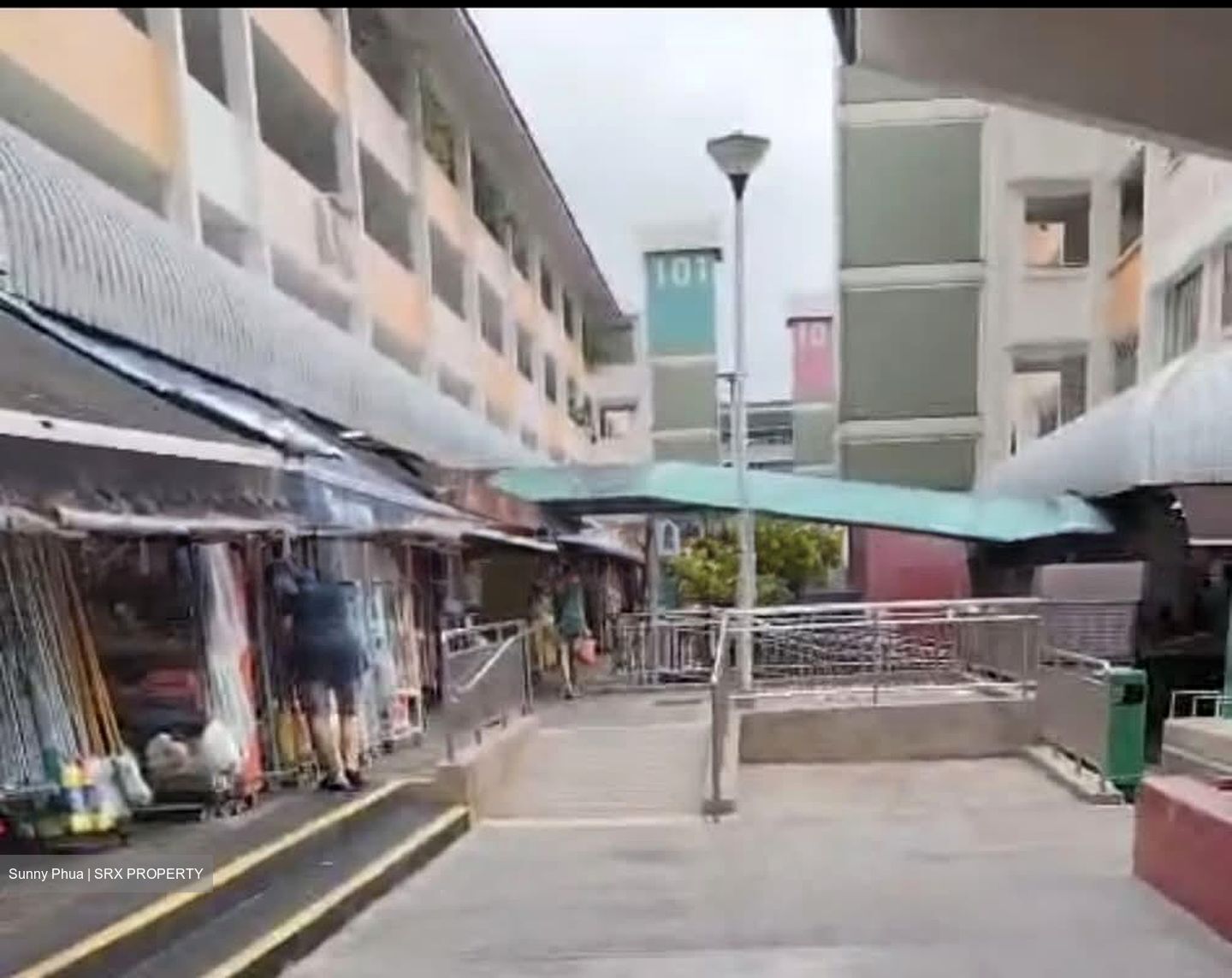 Chong Pang City (D27), Shop House #558763331